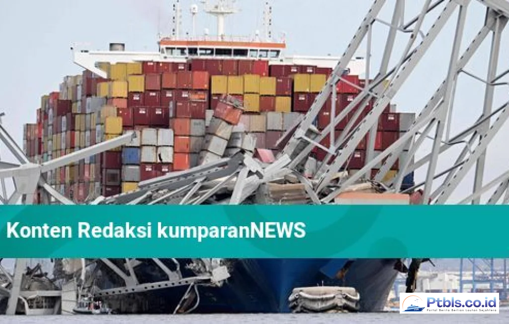 kapal kargo kehilangan kemudi