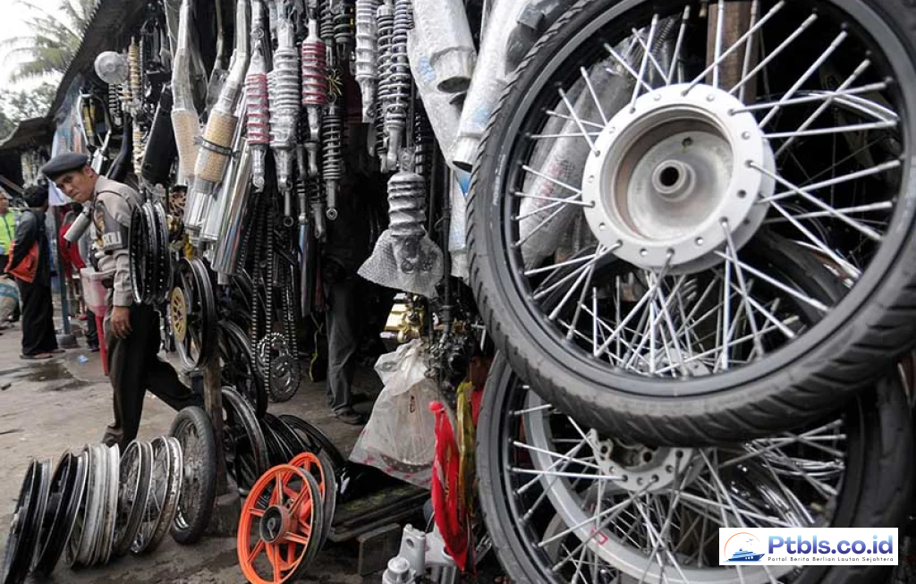 suku cadang motor bekas