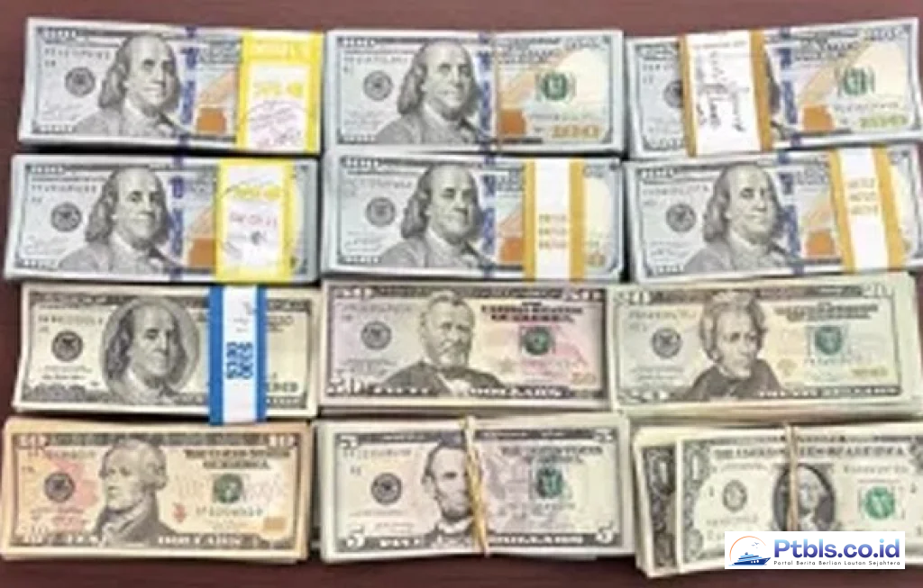 U.S. seizes $70k currency