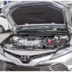 kap mesin mobil dibuka