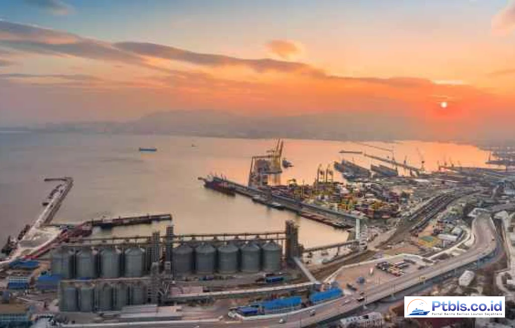 serangan Ukraina Novorossiysk oil terminal