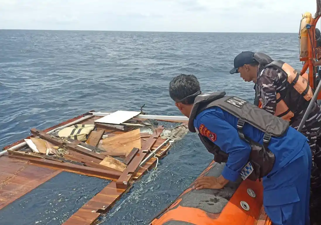 Pencarian Kapal Hilang Saipan, Penumpang Terancam?