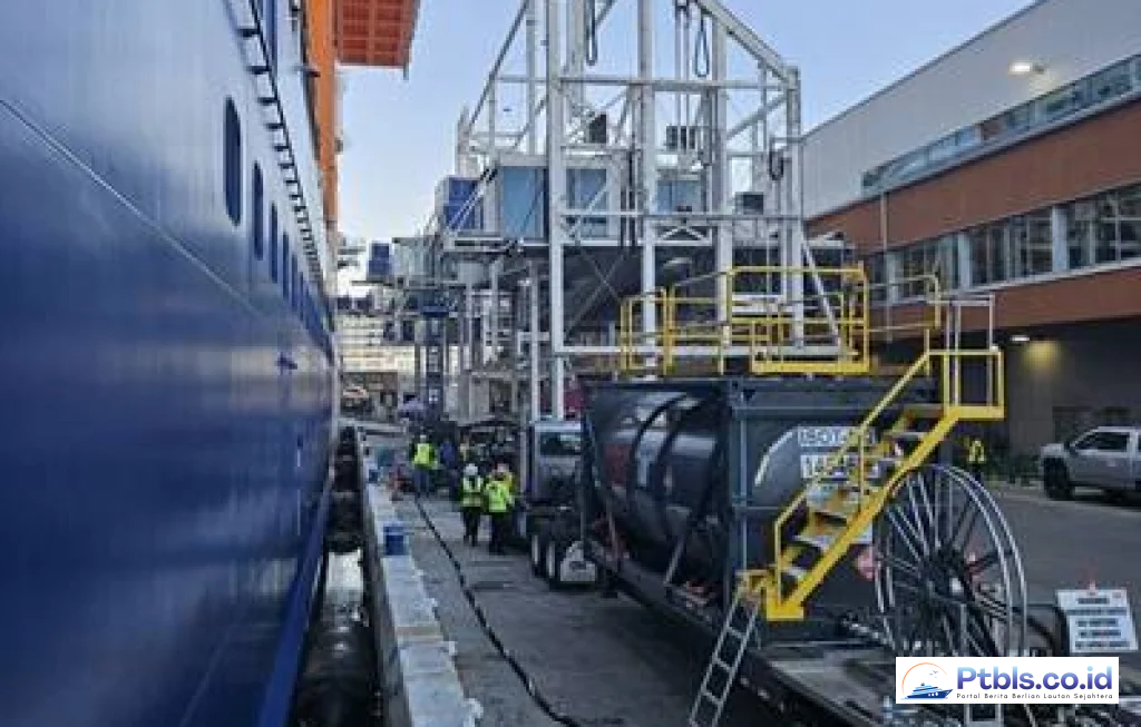 methanol bunkering West Coast