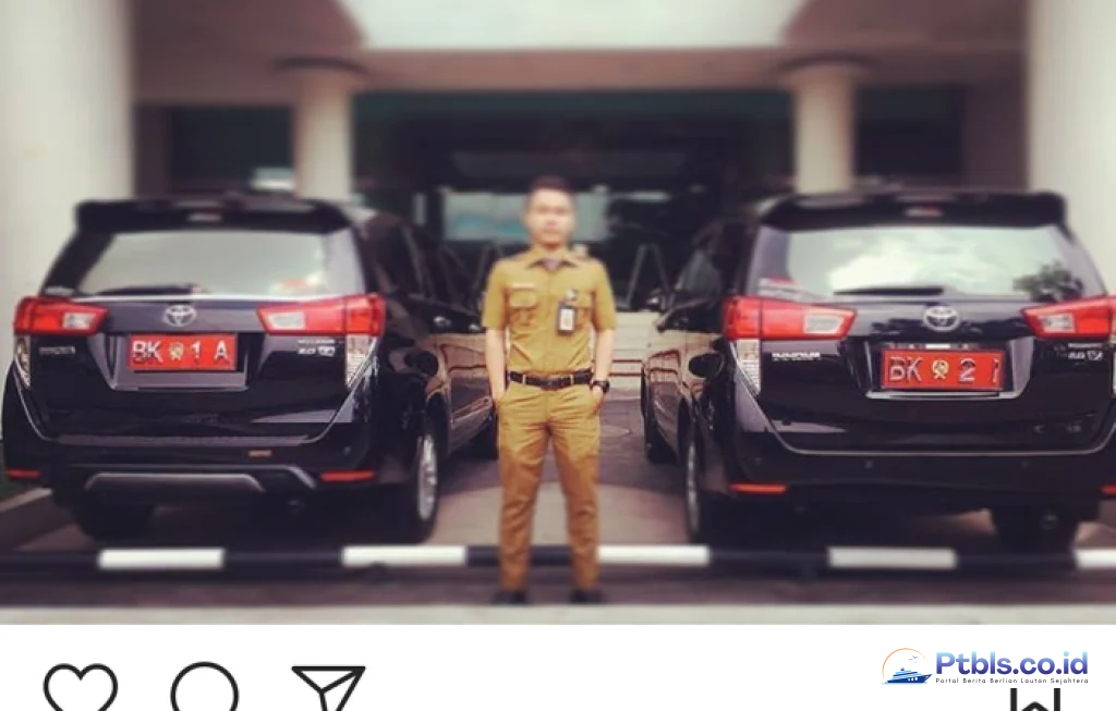 pelat nomor mobil dinas pejabat