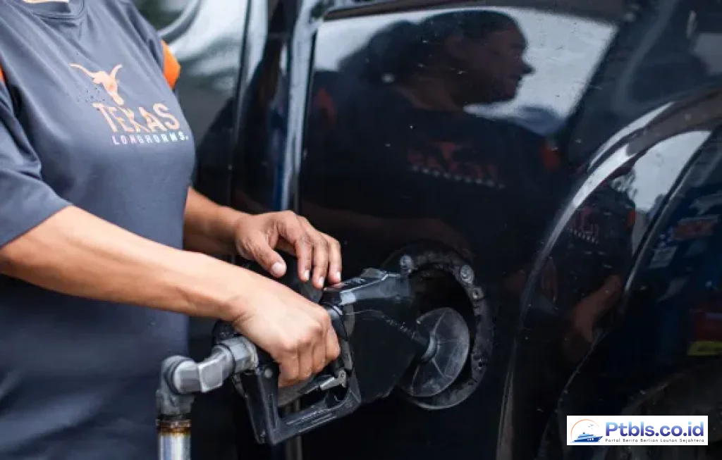 US Gasoline Inventories Summer Lows