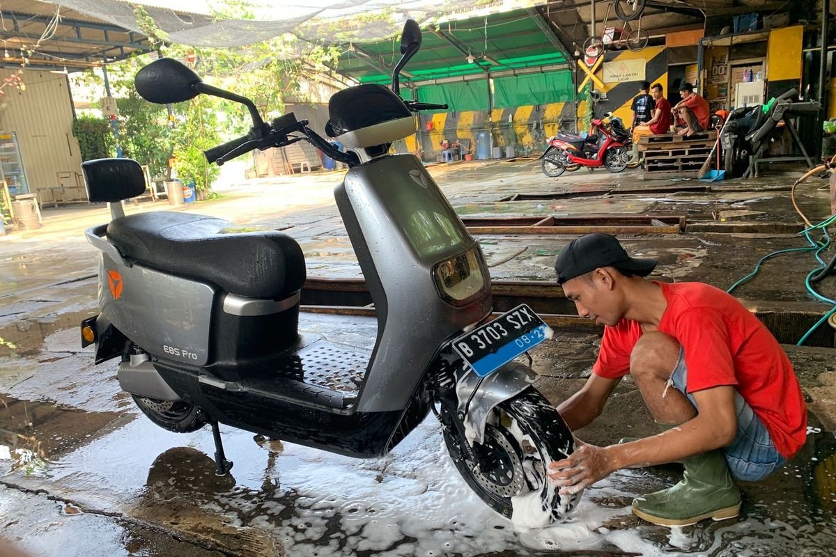 Cuci Motor Listrik
